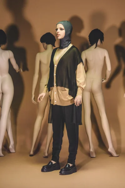 Look 32